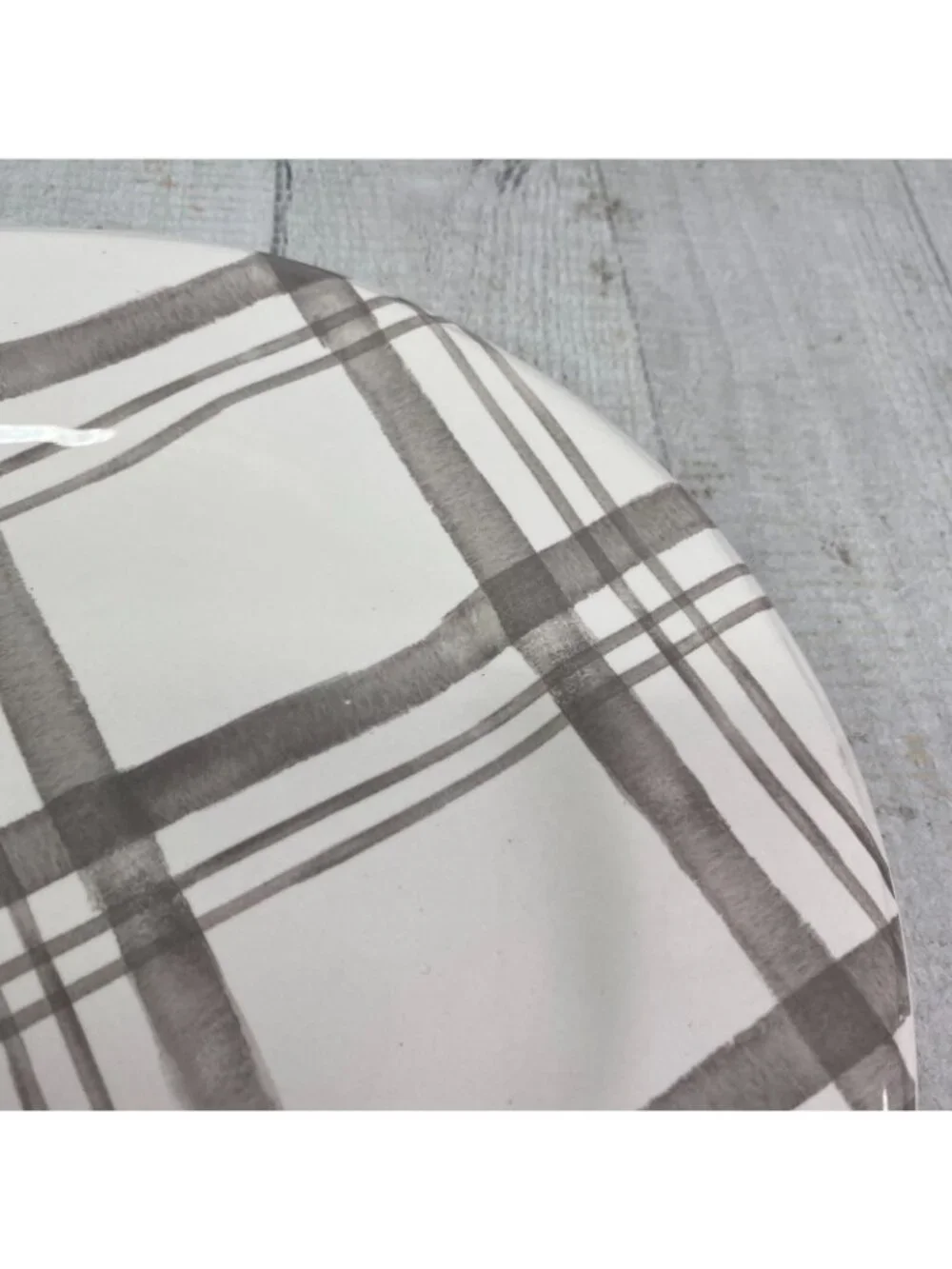 Pier 1 LINEN CHECK Gray Check Plaid Ironstone Round 9